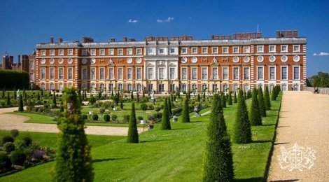 На фото: Автобусная экскурсия во Дворец Хэмптон Корт- 70 Евро, 118 Автобусная экскурсия во Дворец Хэмптон Корт- 70 Евро, 118