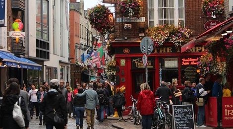 На фото: Ужин и развлекательная программа в ресторане Бифитер - 70 Евро, 118 Ужин и развлекательная программа в ресторане Бифитер - 70 Евро, 118