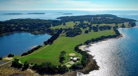 На фото: Бриони, 118 Бриони, 118