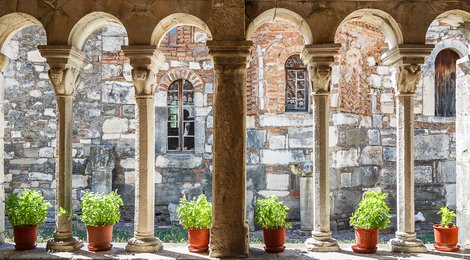 На фото: Древняя Аполлония, 118 Древняя Аполлония, 118