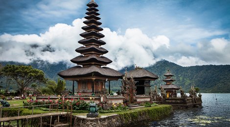 На фото: Храм Бесаких, 118 Храм Бесаких, 118