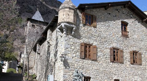 На фото: Каса-де-ла-Валь, 118 Каса-де-ла-Валь, 118