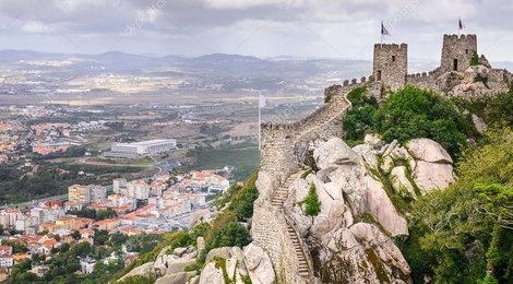 На фото: Мавританский замок Синтры, 118 Мавританский замок Синтры, 118