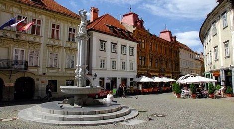 На фото: Площадь Старый Трг в Любляне, 118 Площадь Старый Трг в Любляне, 118