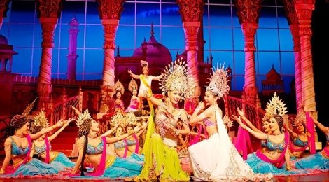 На фото: Тиффани-шоу, 118 Тиффани-шоу, 118