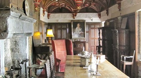 На фото: Замок Бунратти, 118 Замок Бунратти, 118