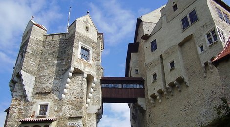 На фото: Пернштейн, 118 Пернштейн, 118