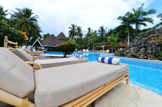  Diani Reef Beach Resort & Spa