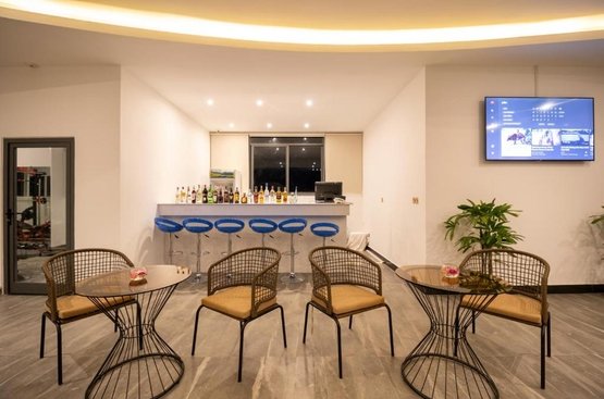 Вьетнам Majestic Premium Hotel