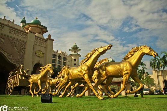 Малайзія Palace Of The Golden Horses