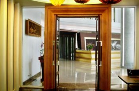 Таїланд Aiyara Grand Hotel