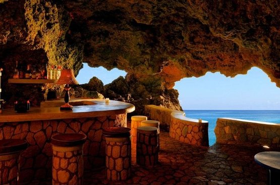 Ямайка The Caves