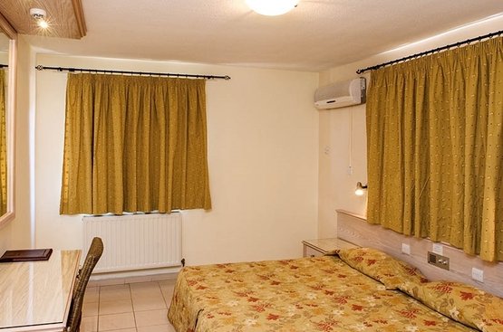 Кіпр Senator Hotel Apartments