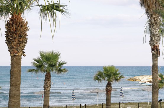 Кипр Golden Bay