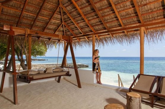 Мальдивы Equator Village Resort