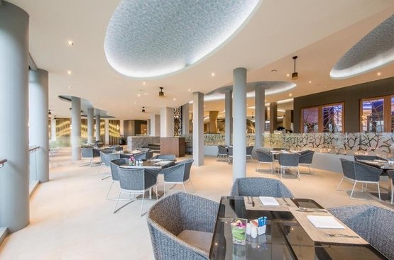 Таїланд Crest Resort & Pool Villas