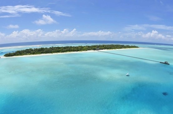 Мальдіви Holiday Island Resort