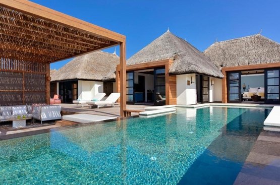 Мальдіви Four Seasons Resort Maldives at Kuda Huraa