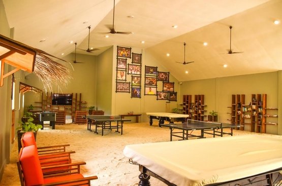Мальдіви Reethi Faru Resort