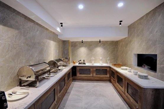 Вьетнам Golden Lotus