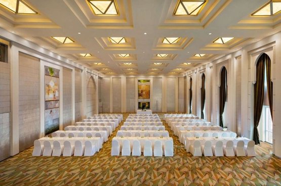 ОАЕ Shangri-La Hotel Dubai