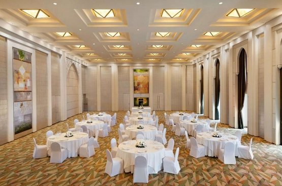 ОАЕ Shangri-La Hotel Dubai