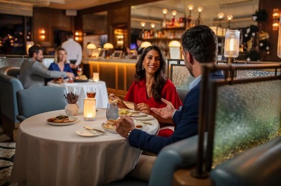 ОАЕ Four Seasons Hotel Dubai International Financial Centre