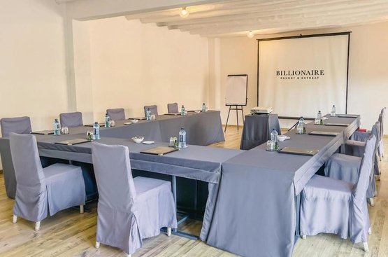  Billionaire Beachfront Apartments