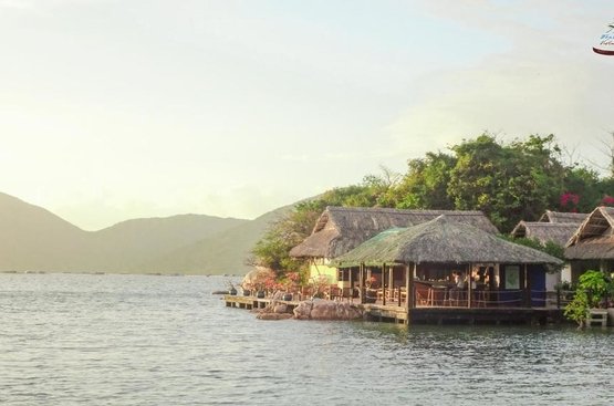 Вьетнам Whale Island Hotel