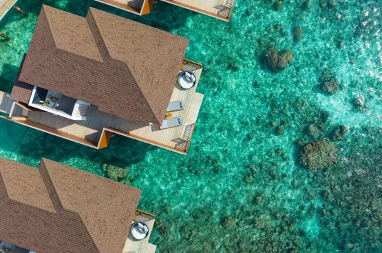 Мальдіви Avani Plus Fares Maldives Resort