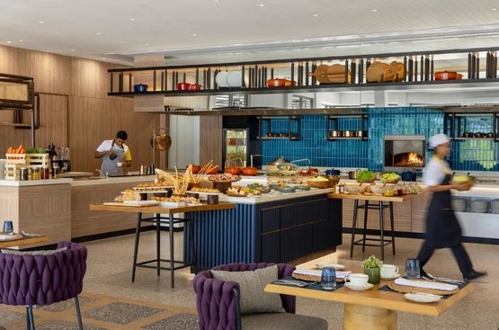Мальдіви Avani Plus Fares Maldives Resort