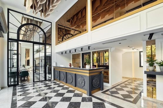 Чорногорія La Fleur Boutique Hotel