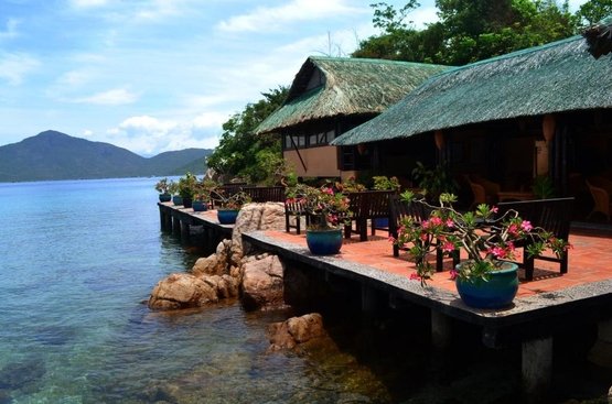 Вьетнам Whale Island Hotel