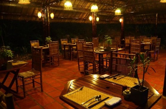 Вьетнам Whale Island Hotel