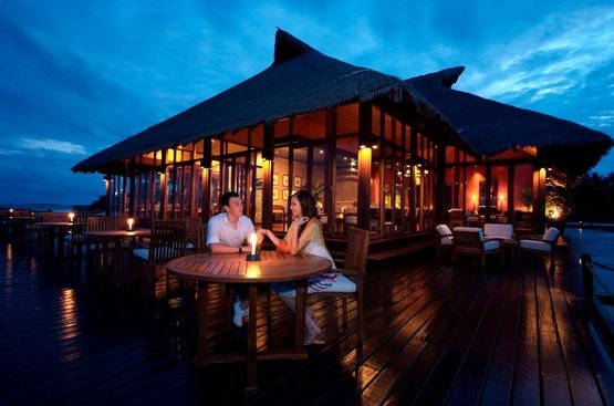 Мальдіви Adaaran Prestige Water Villas