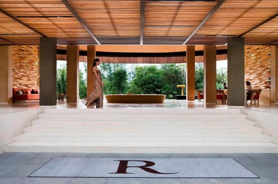 Таїланд Renaissance Phuket Resort & Spa