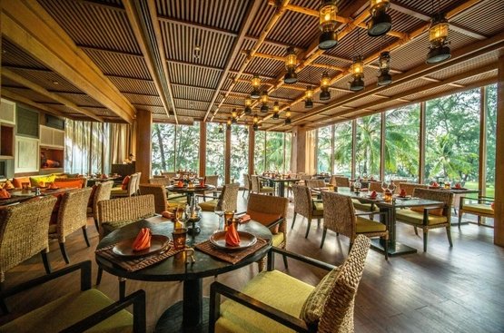 Таїланд Renaissance Phuket Resort & Spa