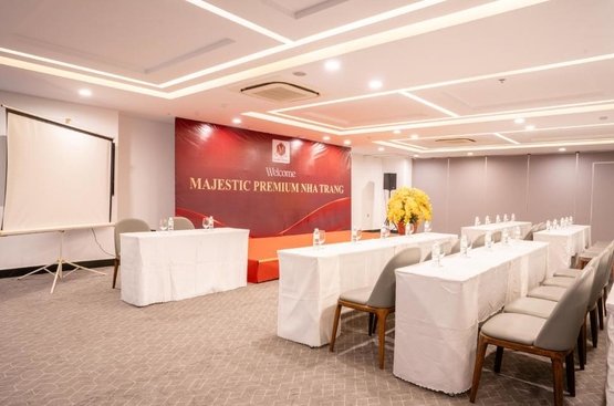 Вьетнам Majestic Premium Hotel
