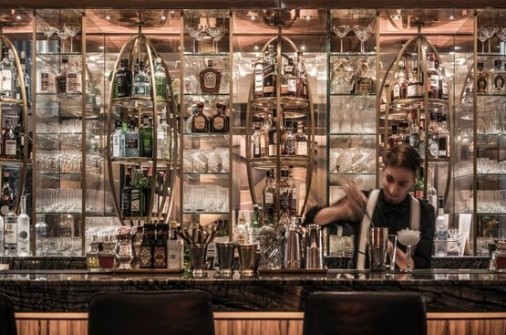 ОАЕ Four Seasons Hotel Dubai International Financial Centre