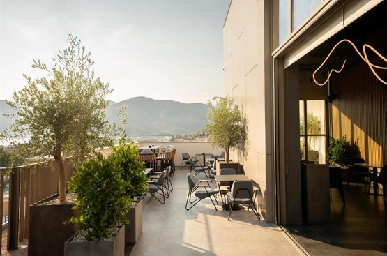 Чорногорія SIRO Boka Place