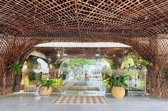 Вьетнам The Light Hotel