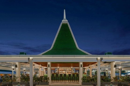 Таїланд Le Meridien Phuket Beach Resort 