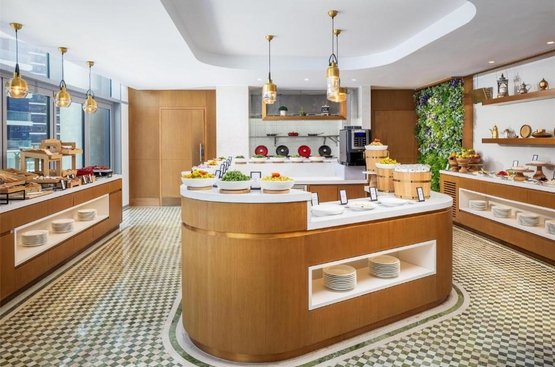 ОАЕ Hilton Dubai Creek Hotel & Residences