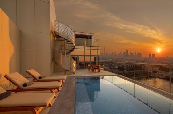 ОАЕ Hilton Dubai Creek Hotel & Residences