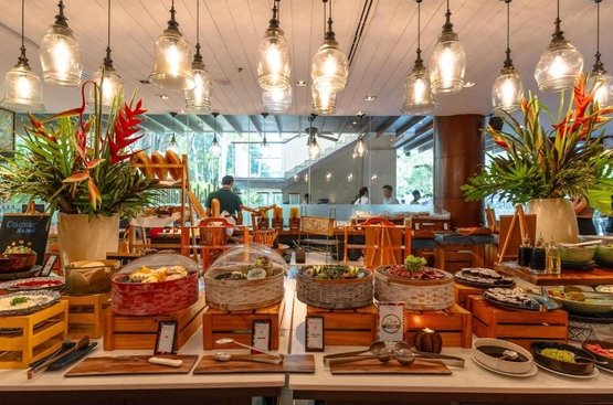 Таїланд Pullman Phuket Karon Beach Resort