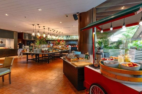 Таїланд Pullman Phuket Karon Beach Resort