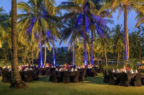 Таїланд Pullman Phuket Karon Beach Resort