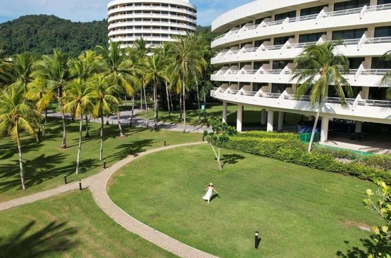 Таїланд Pullman Phuket Karon Beach Resort