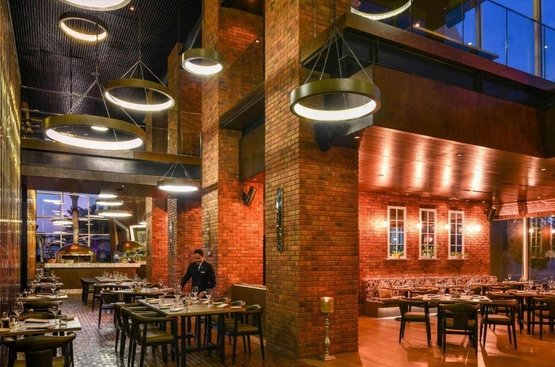 ОАЕ Raffles Dubai