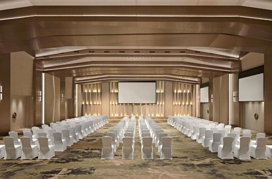 Вьетнам Pullman Danang Beach Resort